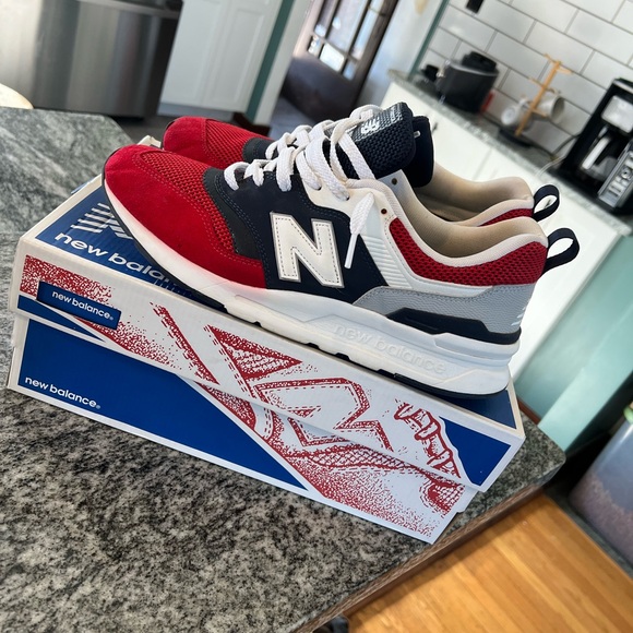 New Balance 997H - Picture 2 of 6